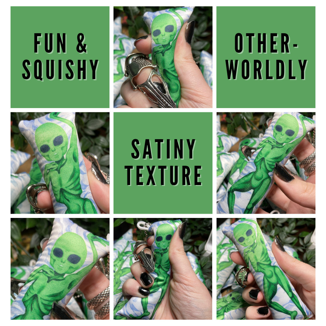 Alien Daki Keychain!